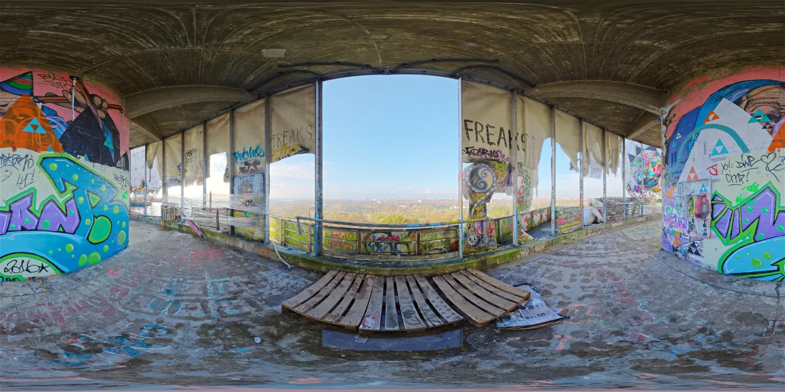 indoor - Teufelsberg Lookout