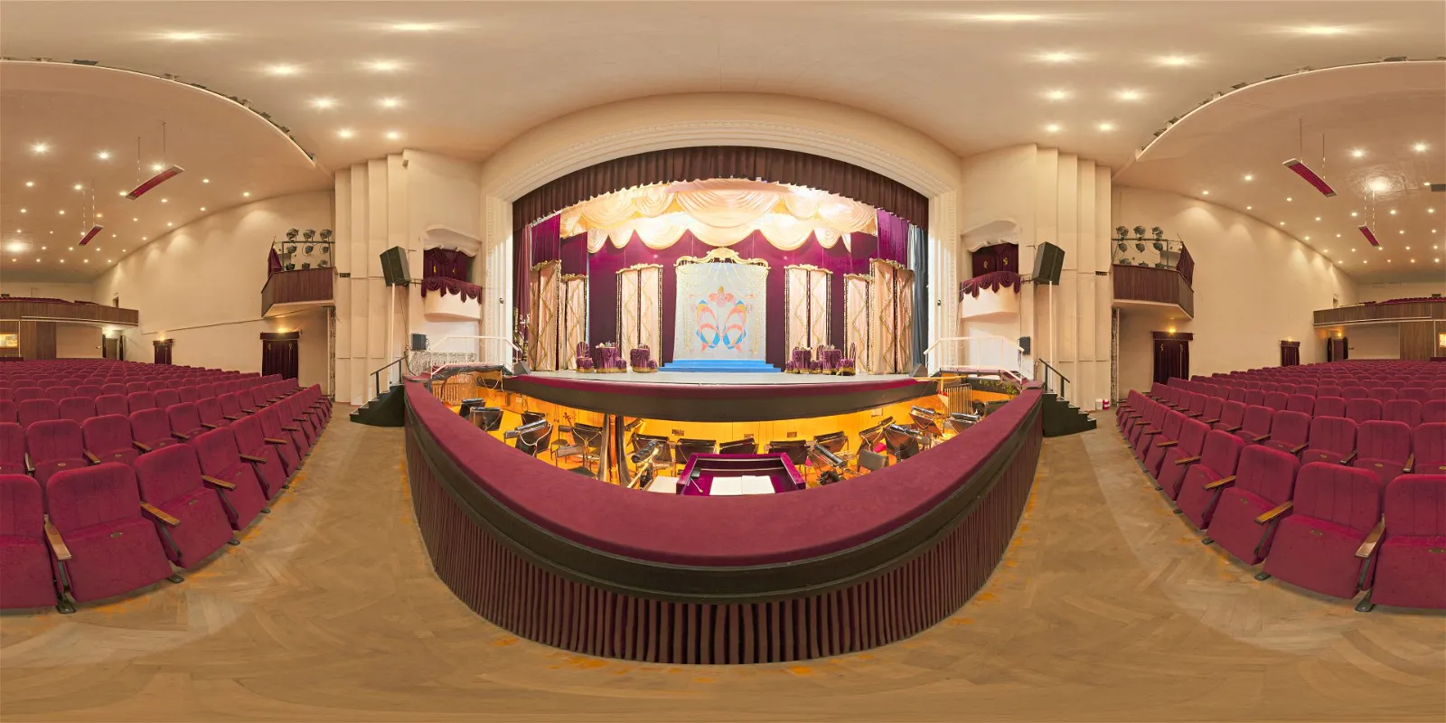 indoor - Theater 02