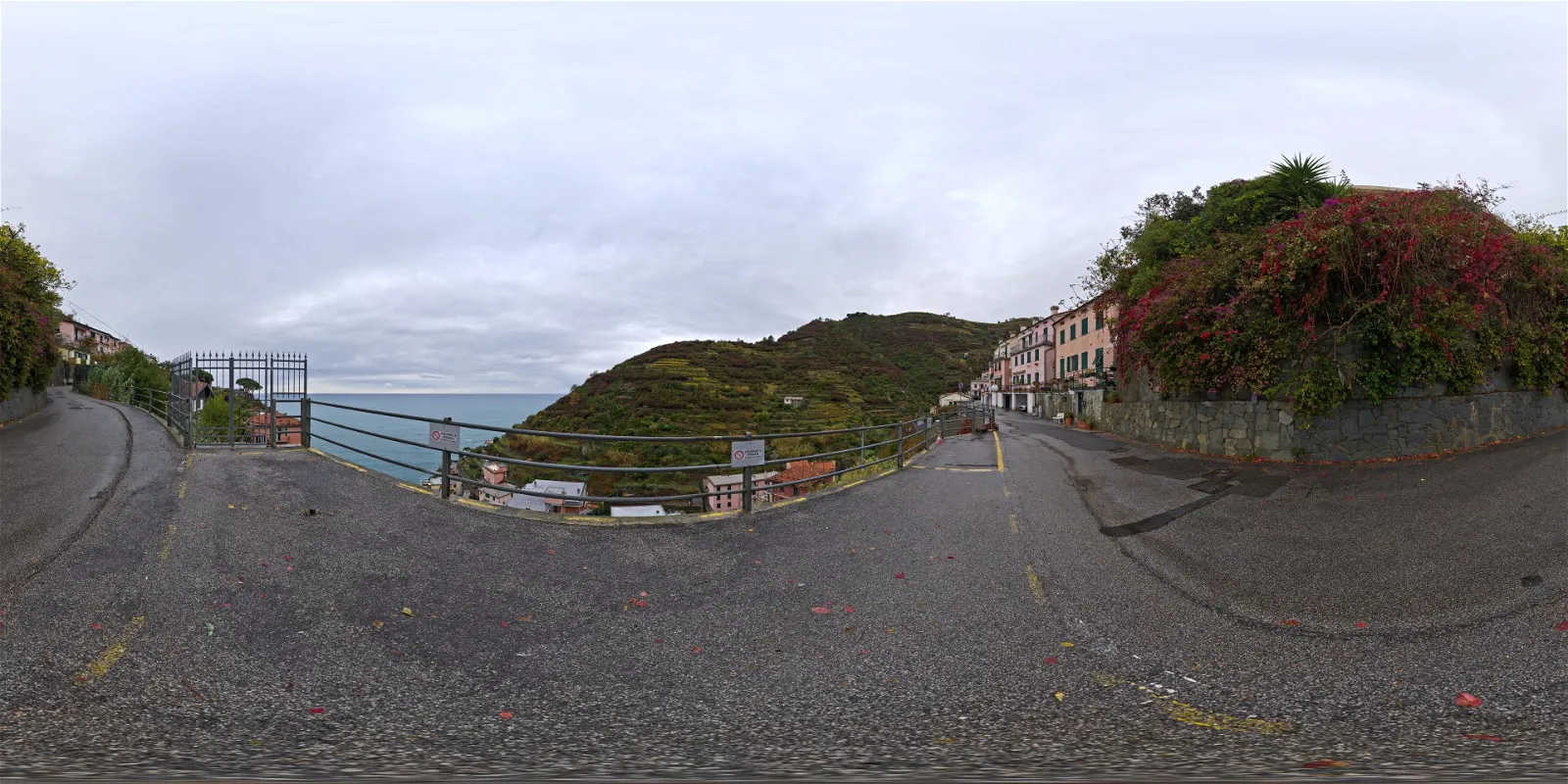 outdoor - Cloudy Cliffside Road