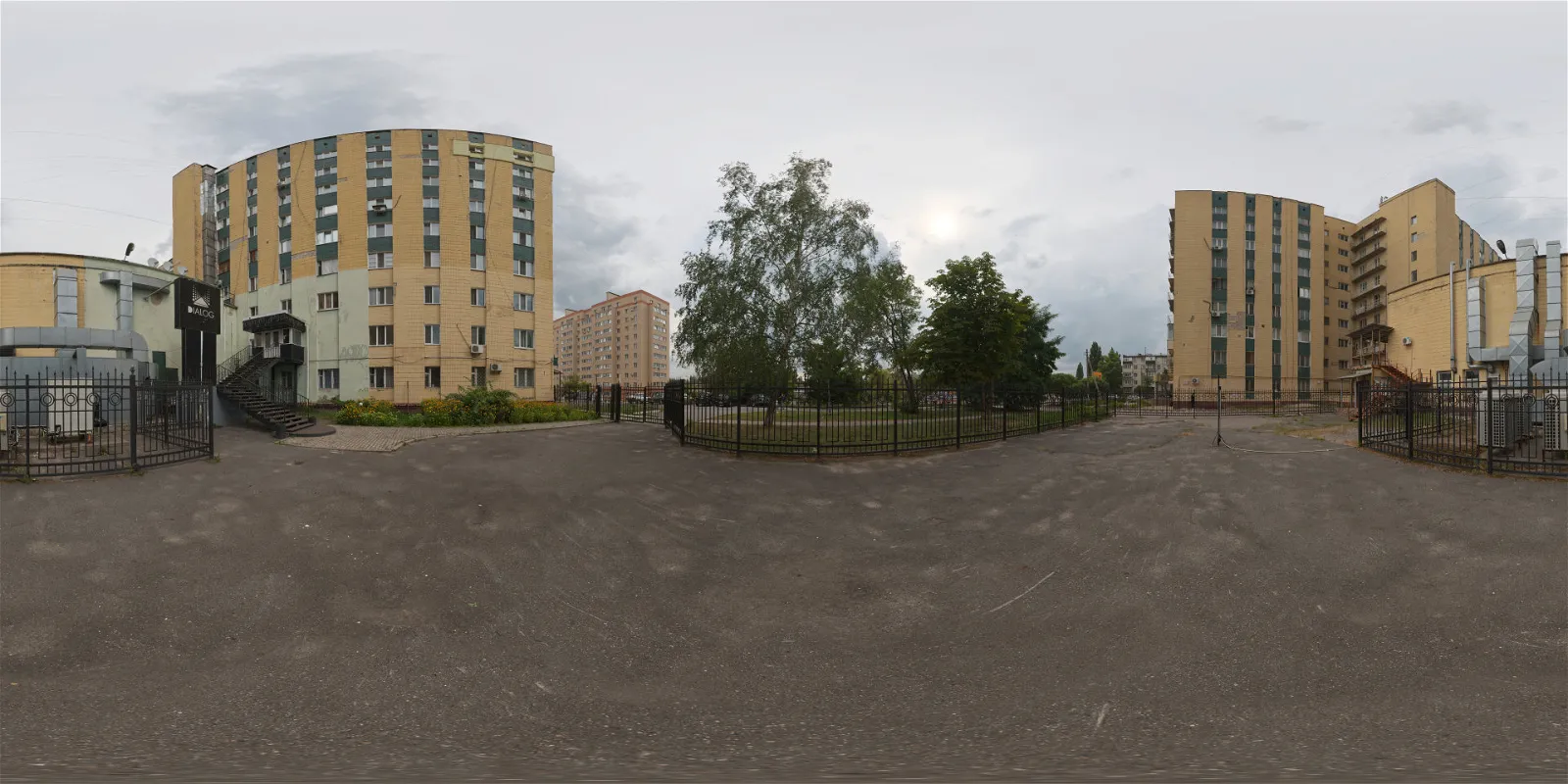 Urban Courtyard 02