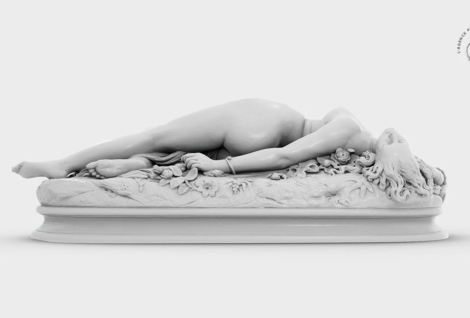 PBR Game 3D Models - Femme Piquee Par Un Serpent Clesinger