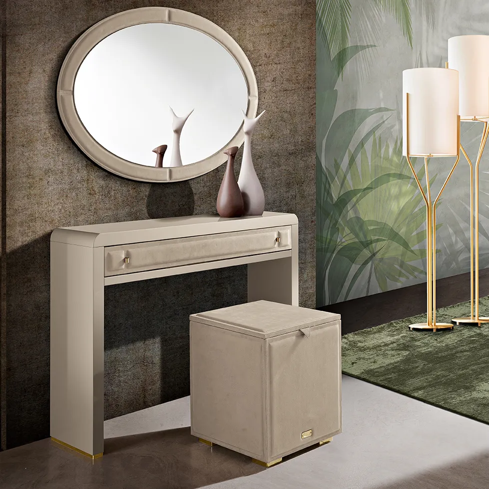 Saber Jewels - Pouf Topaz 3D Model